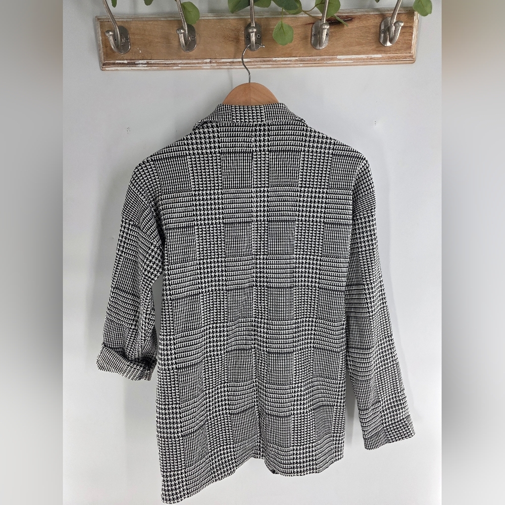 Forever 21 Black and White Checkered Blazer |Size S - Picture 2 of 3